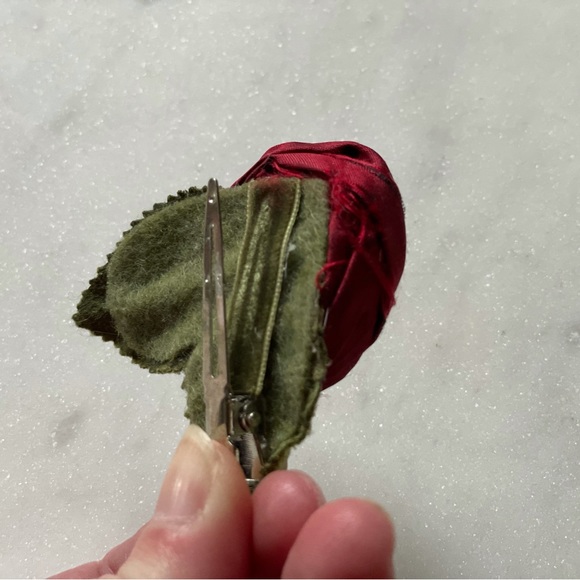 Red Dupioni Silk Rose & Velvet Leaf Hair Clip - Picture 6 of 9